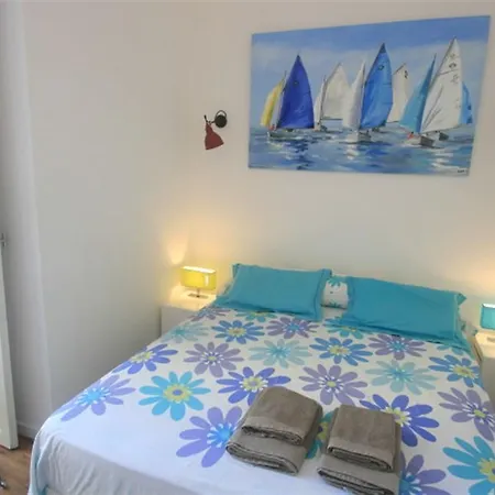 Апартаменты Wonderful 3 Bedroom Apartment In Lisbon Лиссабон